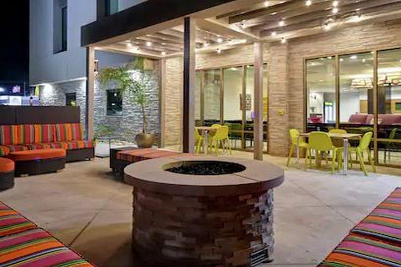 Home 2 Suites By Hilton Dothan Exterior photo