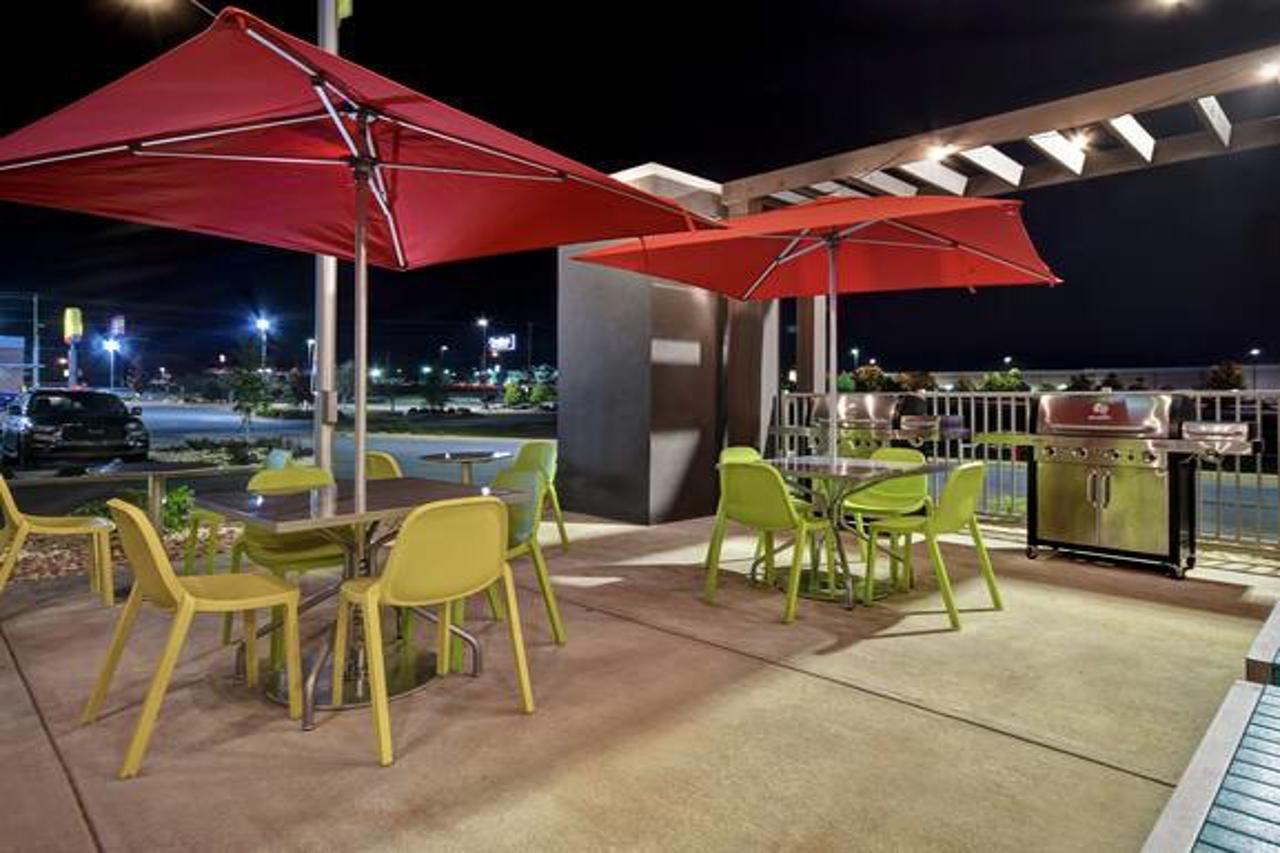 Home 2 Suites By Hilton Dothan Exterior photo